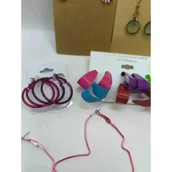 Fun Colorful Earrings 14 Pair Various Styles Mixed Materials Womens Jewelry Lot - Picture 5 of 8